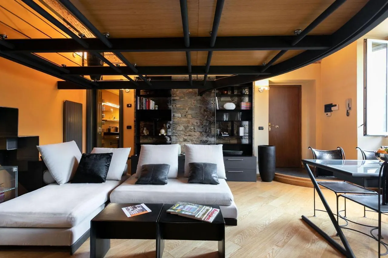 Apartment Secret Retreat With Lake View By Halldis Pognana Lario